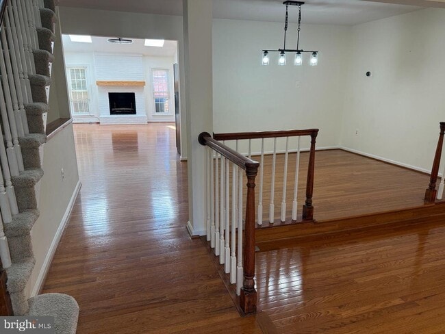 Building Photo - 4637 Luxberry Dr