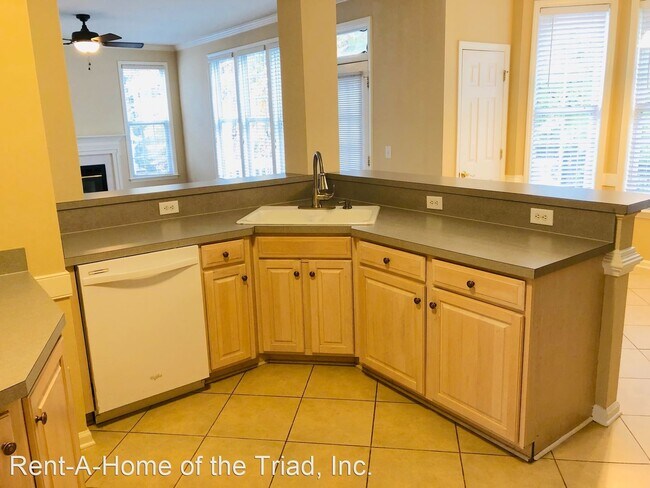 Building Photo - 4 br, 2.5 bath House - 4508 Tenby Drive