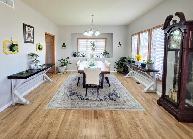 Foto del edificio - 4506 Kelsey Dr