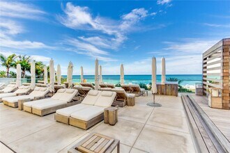 Building Photo - 2301 Collins Ave