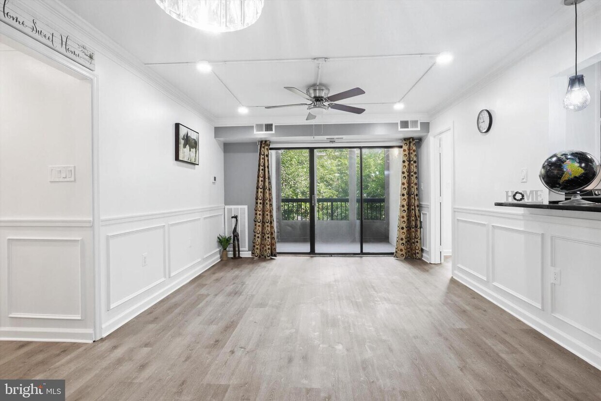 623 Center St Unit 102, Herndon, VA 20170 Room for Rent in Herndon, VA