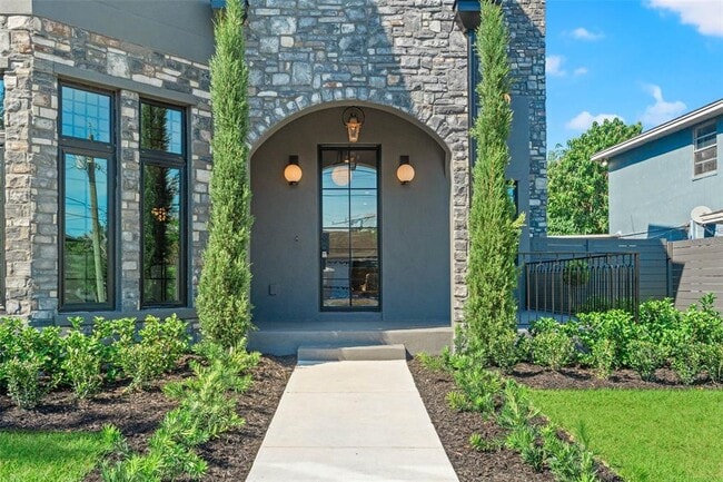 Foto del edificio - 807 W Park Ave