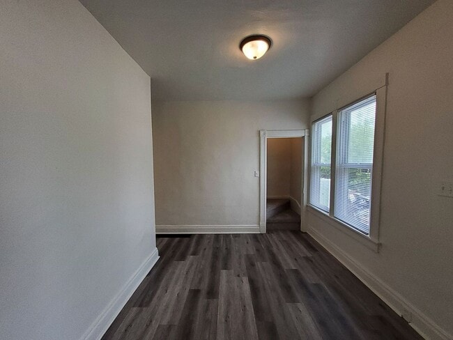 Foto del edificio - 525 W 5th St