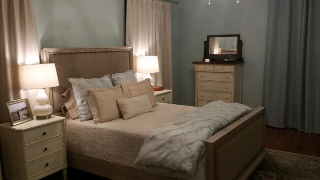 Foto del edificio - 1112 Clifton Ln