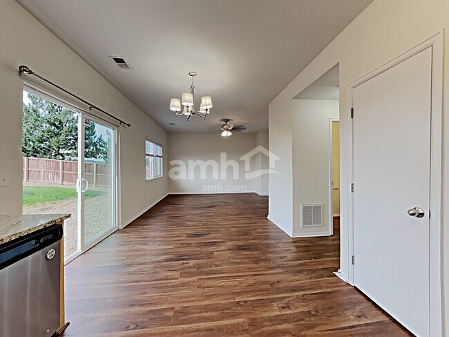 Foto del edificio - 13812 E 104th Pl