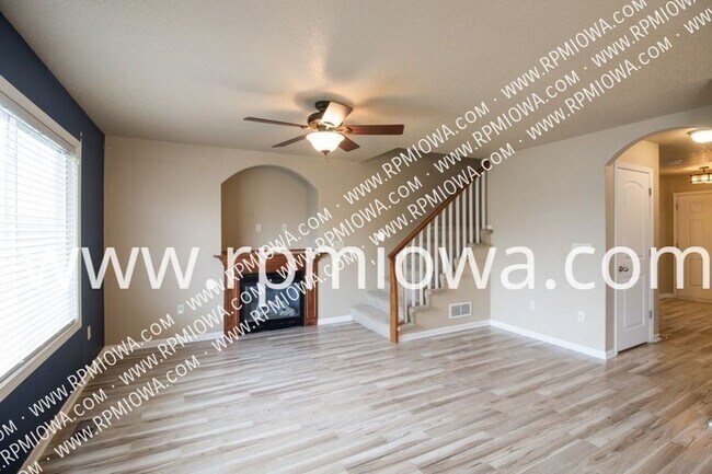 Foto del edificio - 495 SE Sagewood Cir