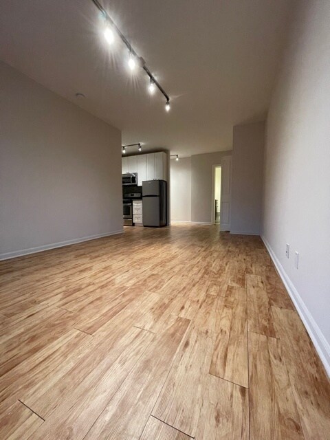 Building Photo - 2834 W Palmer St