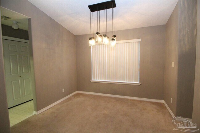 Building Photo - 5176 Westport Dr