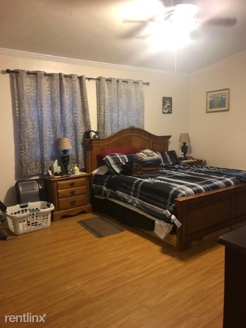 Foto del edificio - 4 br, 2 bath House - 618 Berkshire St