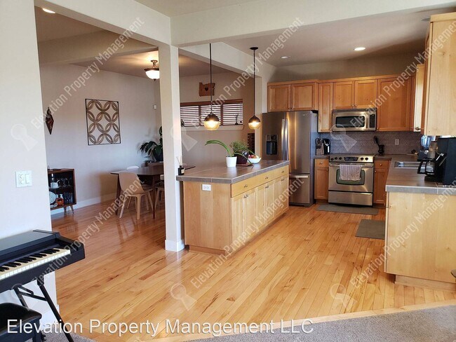 Foto del edificio - 3 br, 2 bath House - 3141 NE Monte Vista Ln