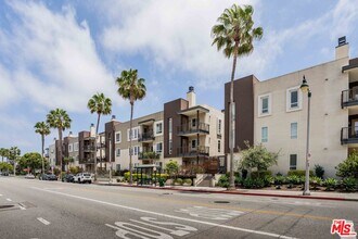 Building Photo - 12920 W Runway Rd