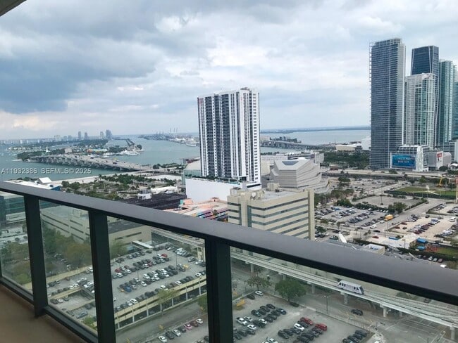 Foto del edificio - 1600 NE 1st Ave