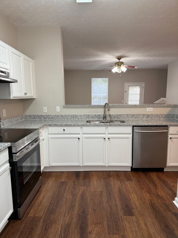 Building Photo - 6071 Camden Forrest Dr