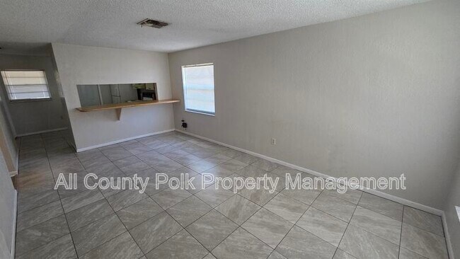 Foto del edificio - 110 Stephenson Ave