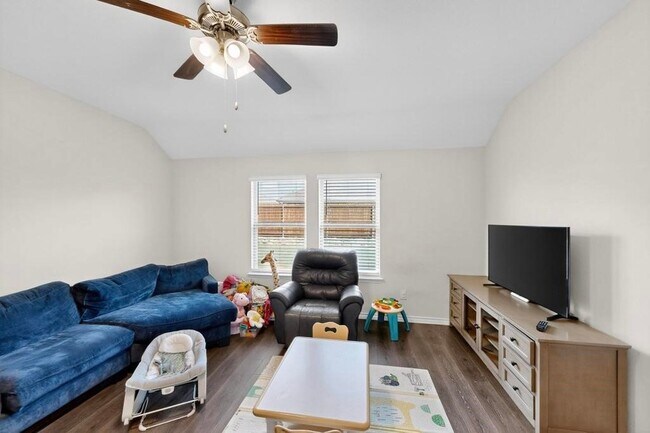 Foto del edificio - 504 Willow View Way