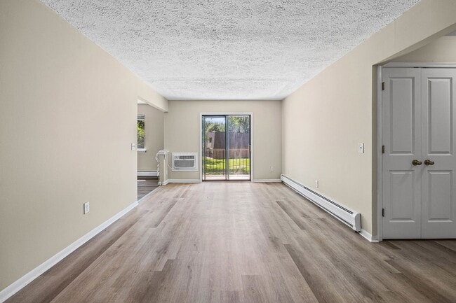 Foto del edificio - 30 Stenwick Dr