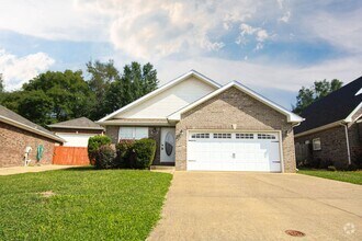 Building Photo - 1030 Hendricks Ct