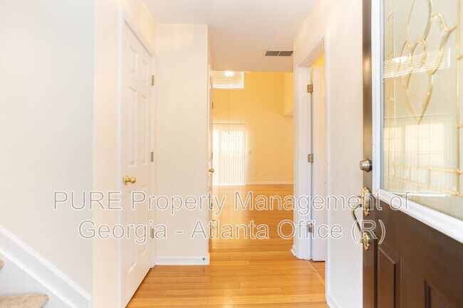 Foto del edificio - 3121 Lily Way NW