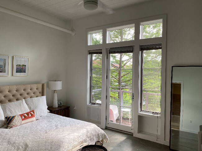 Foto del edificio - 572 Edgewood Ave SE