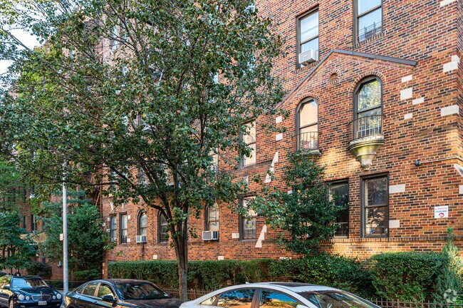Building Photo - 4301 46th St