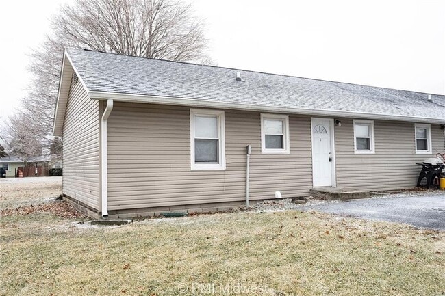 Building Photo - 4881 300W