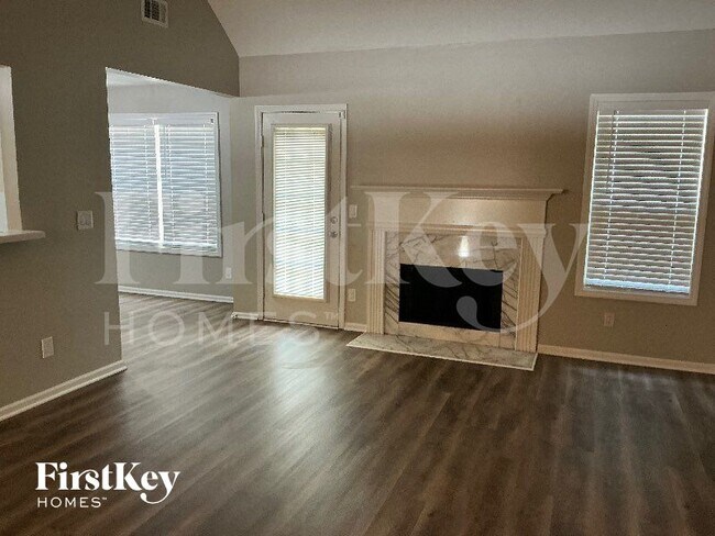 Foto del edificio - 1303 Post Oak Ct