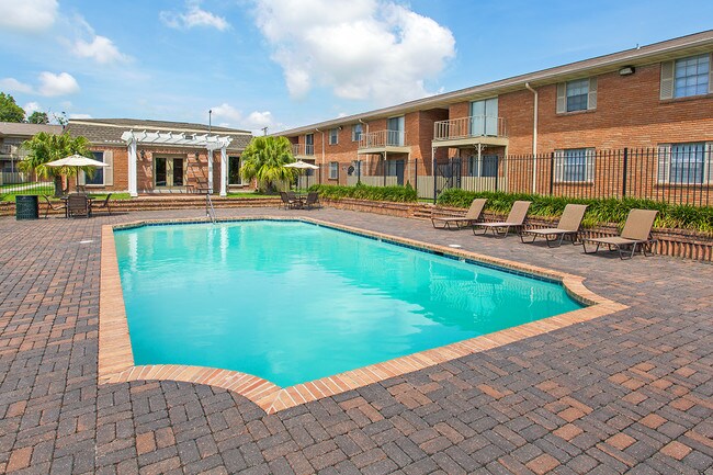 Foto del edificio - Garden Lane Apartment Homes