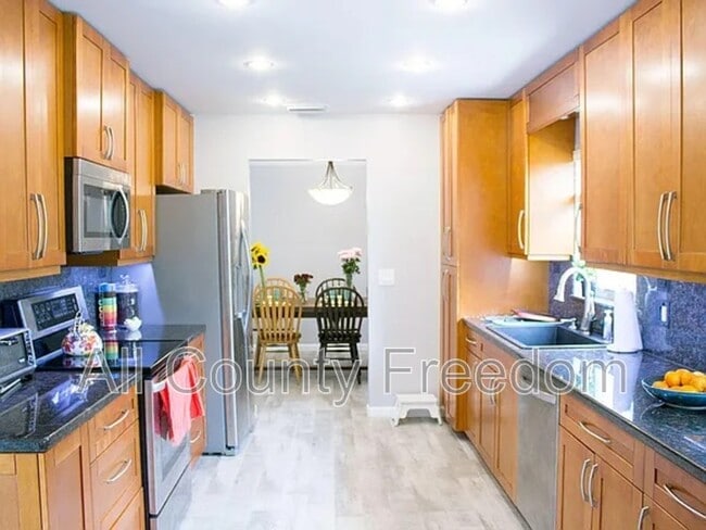 Foto del edificio - 22856 SW 53rd Ave