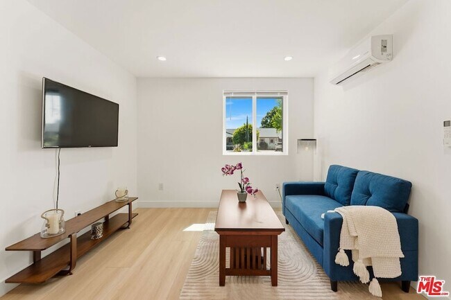 Foto del edificio - 7103 Hatillo Ave