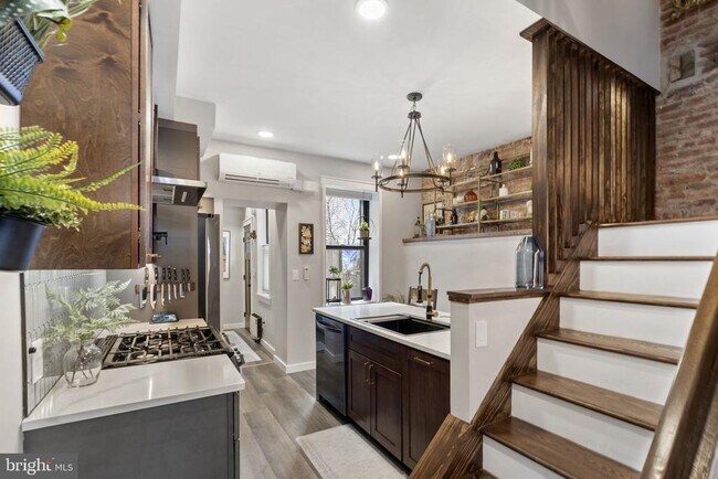 Foto del edificio - 526 E Thompson St