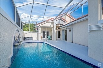 Building Photo - 391 Pindo Palm Dr