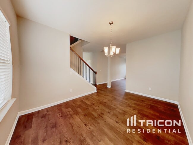 Foto del edificio - 228 Elmhaven Dr