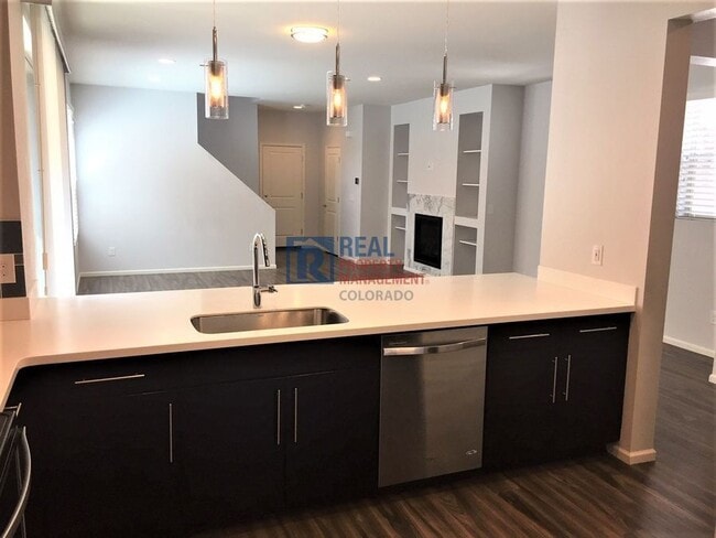 Foto del edificio - 9449 E 52nd Ave