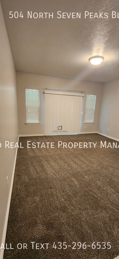 Building Photo - 504 N Seven Peaks Blvd