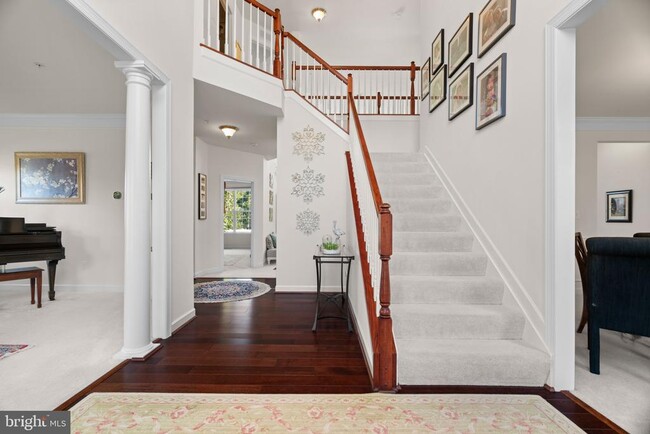 Building Photo - 308 Radiant Ct