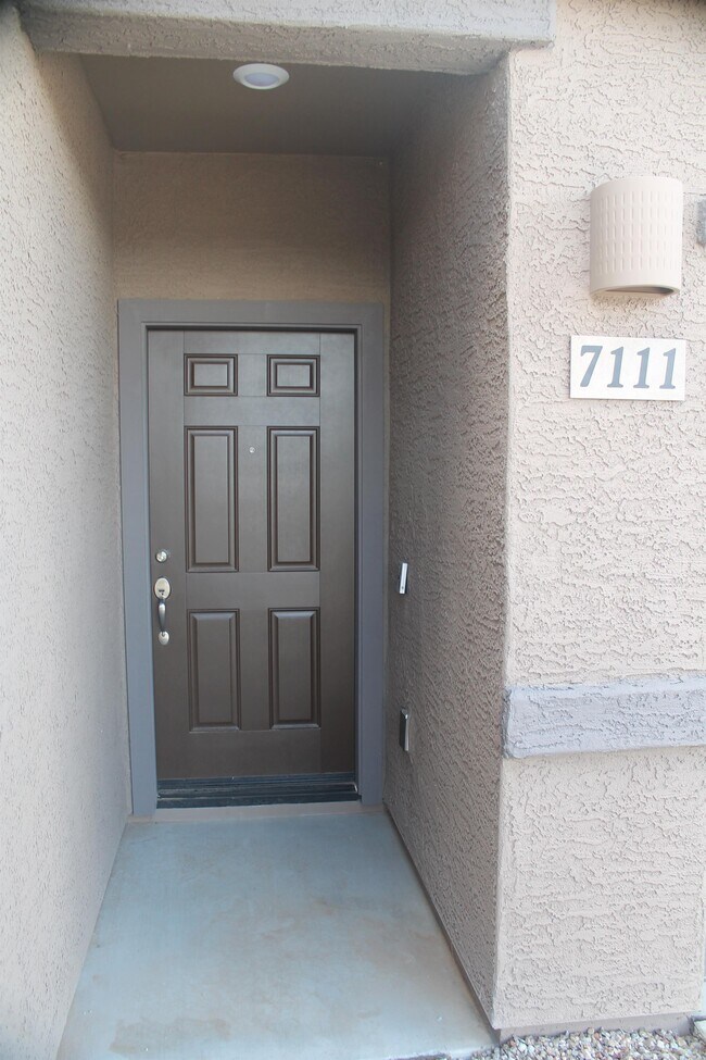 Building Photo - 7111 W Jadewood Ln