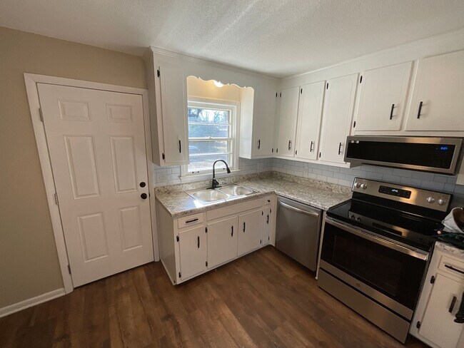 Foto del edificio - GREAT ranch style duplex in Murfreesboro!