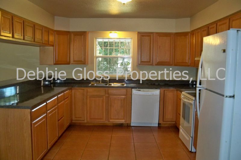 Foto del edificio - 1243 Merritt St