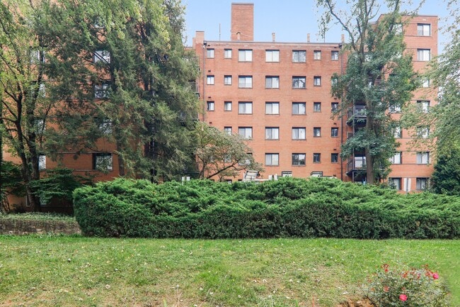 Photo - 7611 Maple Ave Apartment