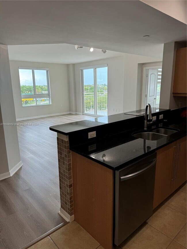 Foto del edificio - 7355 SW 89th St