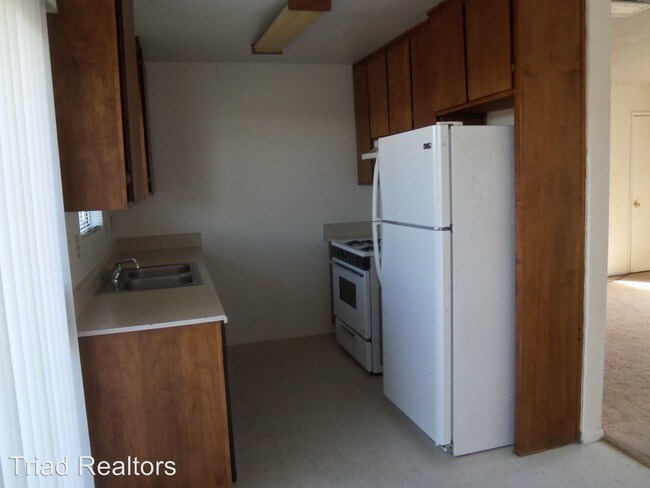Building Photo - 6444 Palo Verde Ave