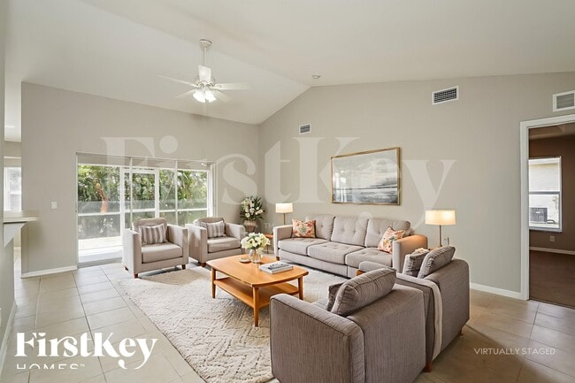 Building Photo - 8352 Bahamas Rd