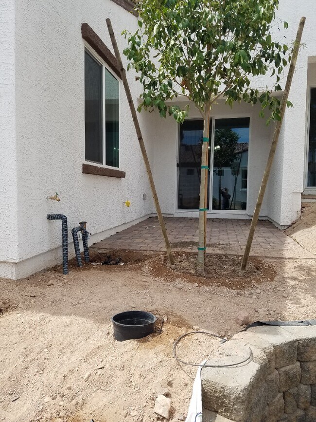 Foto del edificio - 1566 Tilman Ln