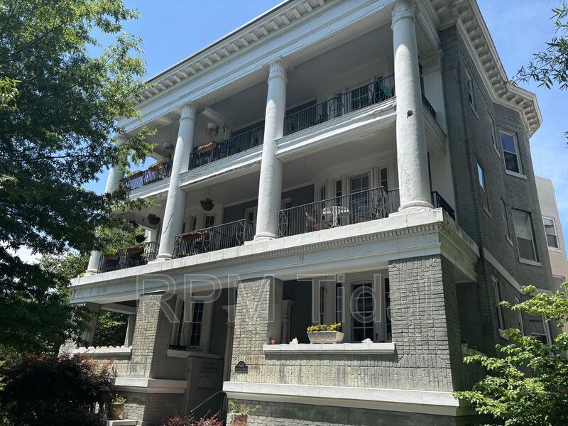 Foto principal - 1005 Colonial Ave