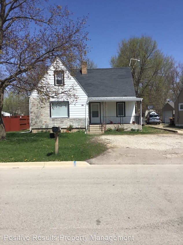 4 br, 1 bath House 820 Ramona Terr. House Rental in Machesney Park