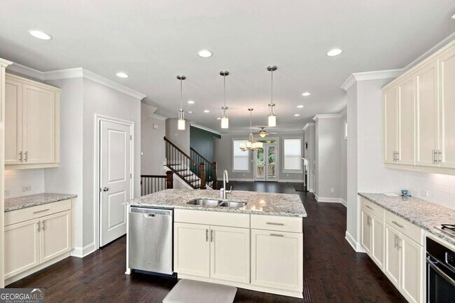 Foto del edificio - 7850 Laurel Crest Dr