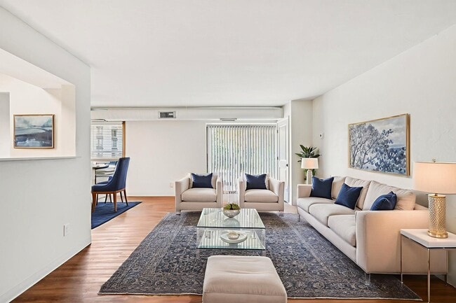 Building Photo - Wayzata Woods