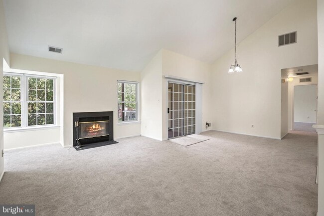 Foto del edificio - 382 Andover Pl