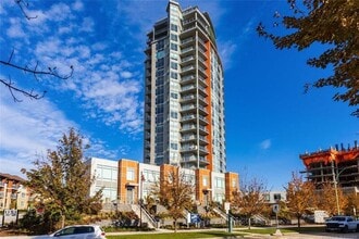 Building Photo - 1151 Sunset Dr
