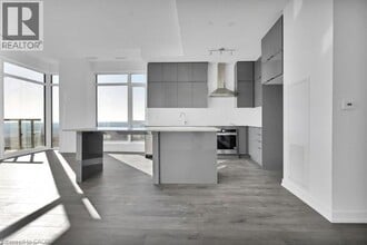 Building Photo - 55 Duke St W